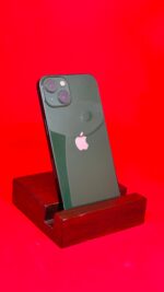 iPhone 13 - Image 4