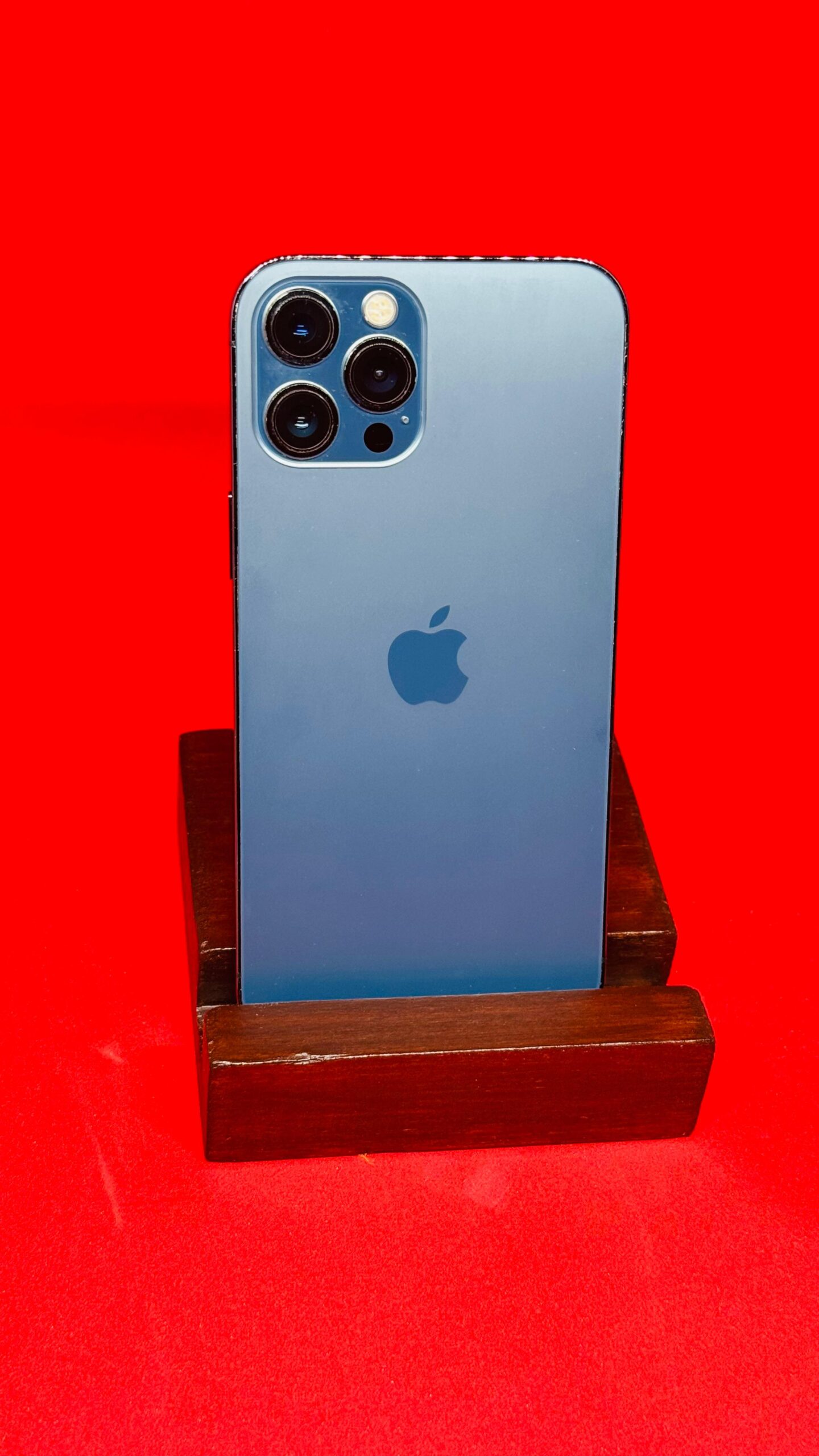13 p max iPhone 12 Pro Max - Image 1