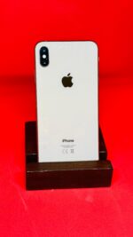 iPhone XS - Image 3