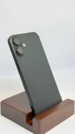 iPhone 16 Plus - Image 3
