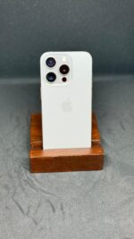 iPhone 15 Pro - Image 4