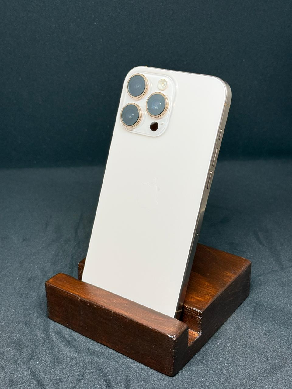 16 p m iPhone 16 Pro Max - Image 1