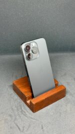 iPhone 15 Pro - Image 2