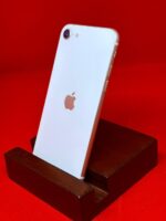 iPhone SE 2020 - Image 3